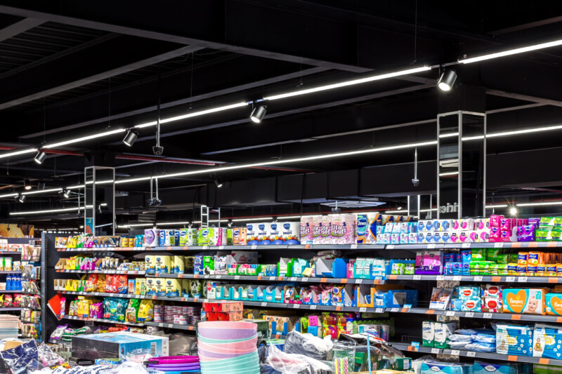Realizacja oświetlenia sklepowego w ukraińskim supermarkecie ATB
